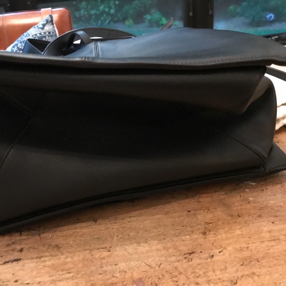 Celine Vertical Tri-fold Tote - Picture 7 of 9